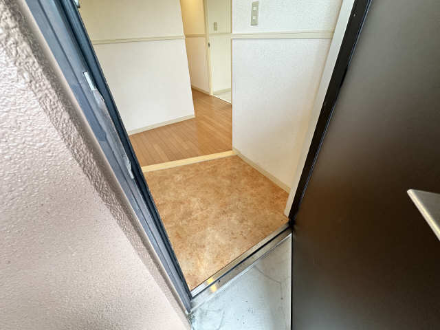 玄関　※同タイプ